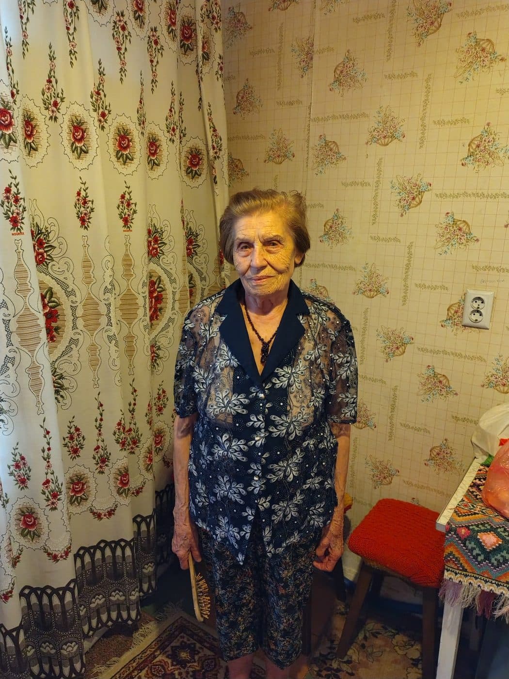 Пані Галина, 87