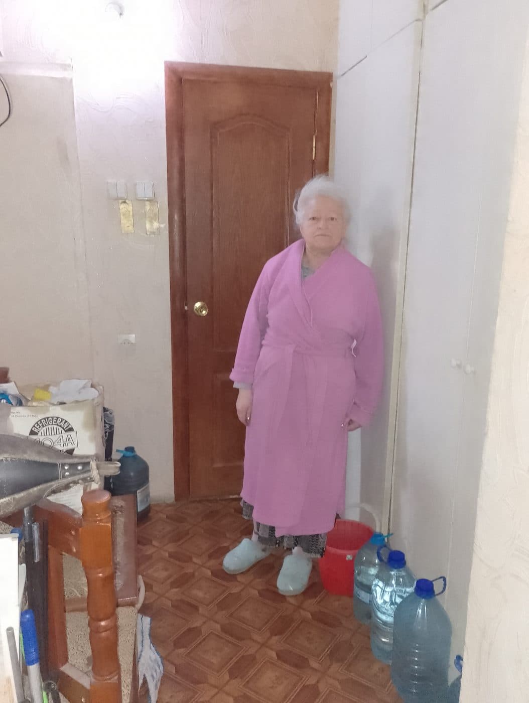 Пані Олена, 69