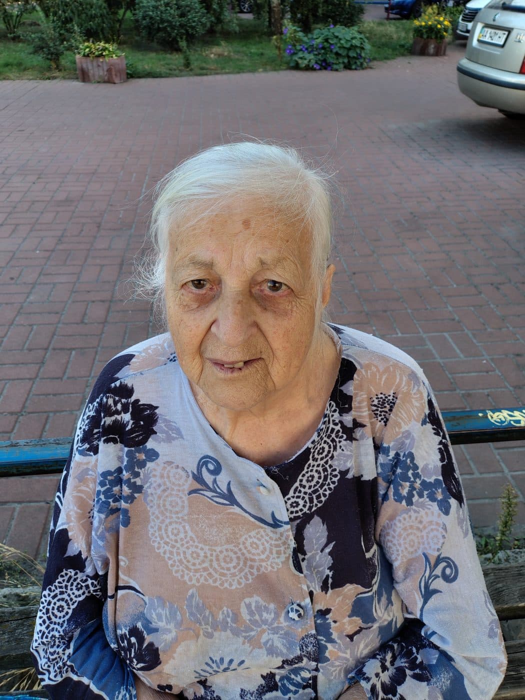 Пані Тетяна, 85