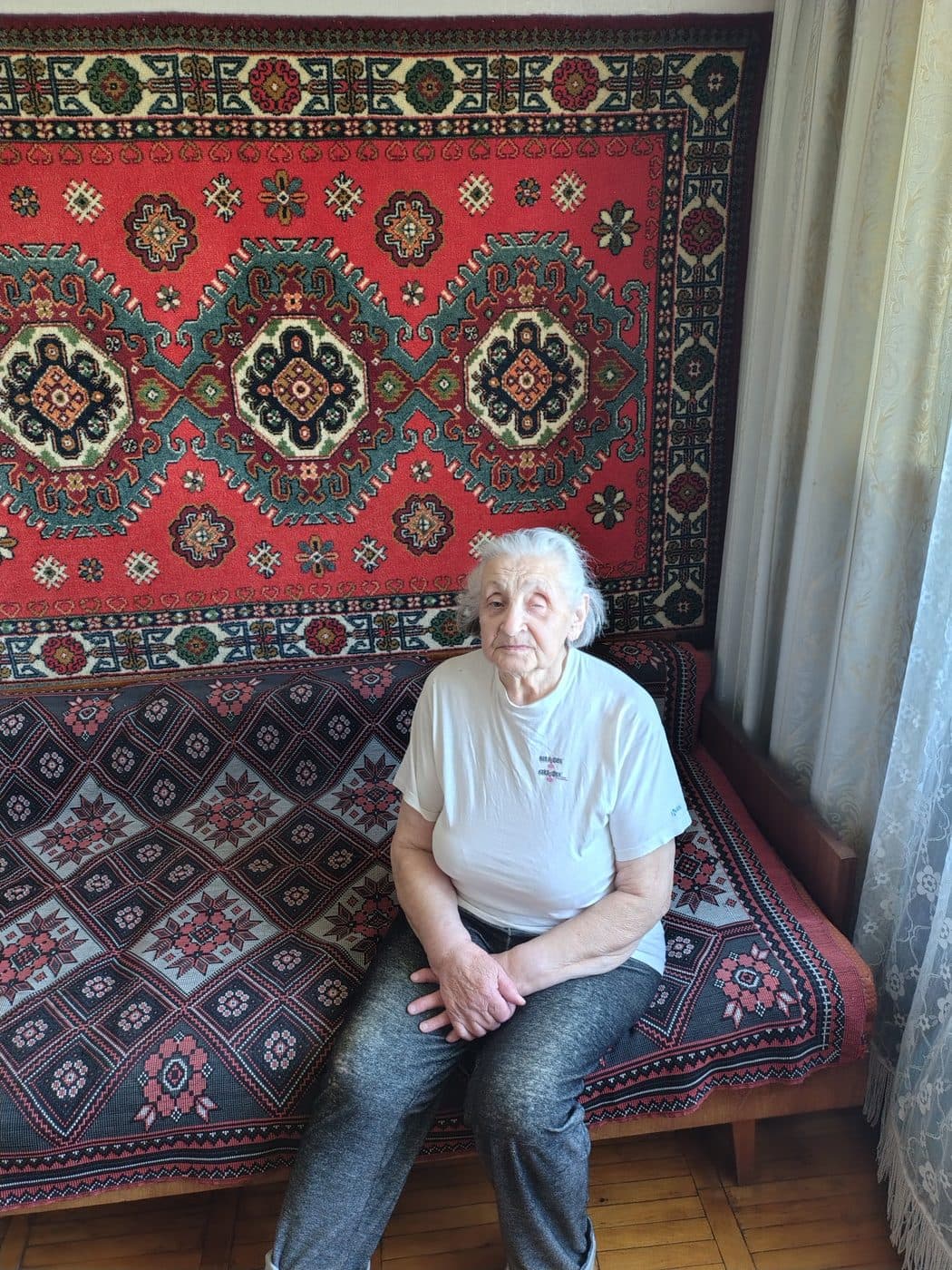 Пані Тетяна, 90